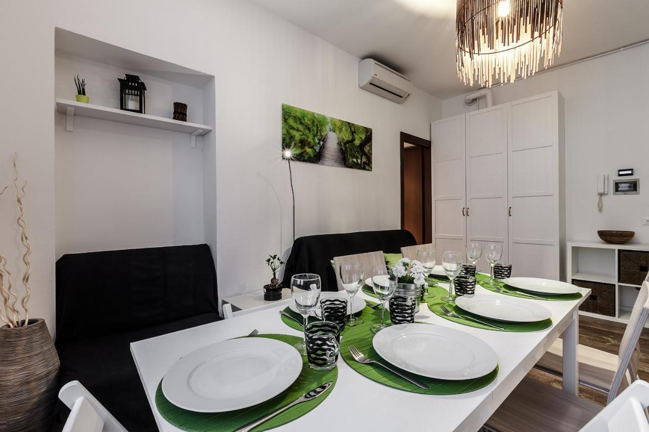 Stayeasy Fara12 - Central Station & Downtown Walking Distance Mediolan Zewnętrze zdjęcie
