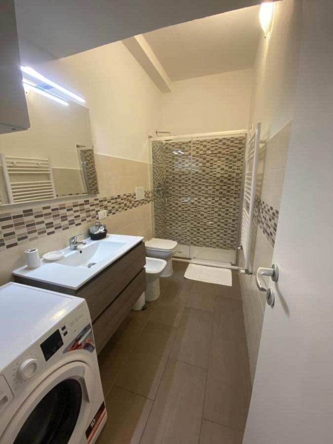 Stayeasy Fara12 - Central Station & Downtown Walking Distance Mediolan Zewnętrze zdjęcie
